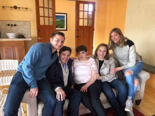 Jacqueline Alemany with her parents and siblings